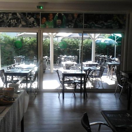 Hotel Bar Restaurant Le Chaudron Vert Saint-Etienne  Bagian luar foto