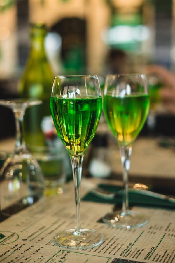 Hotel Bar Restaurant Le Chaudron Vert Saint-Etienne  Bagian luar foto
